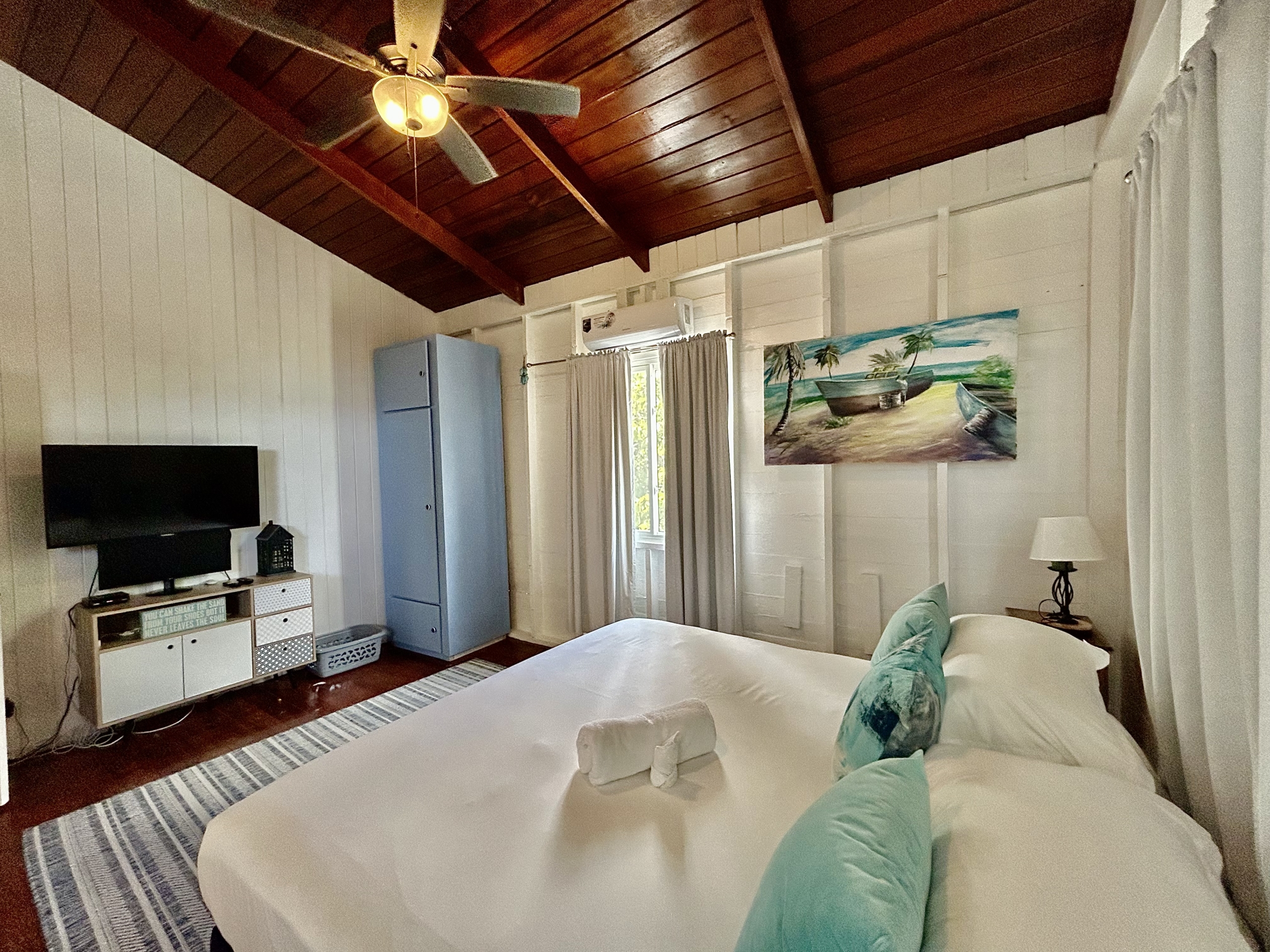 Lighthouse Landing Bedroom 5 Double bed scaled