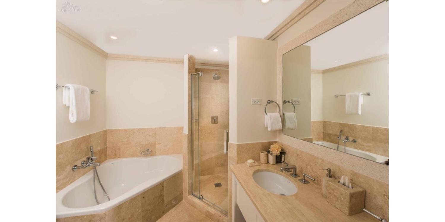 Sugar Cane Ridge 9 Royal Westmoreland Ensuite Bathroom