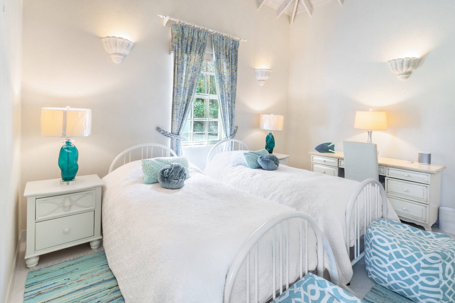 Ceiba Sandy Lane Bedroom 3 twin beds