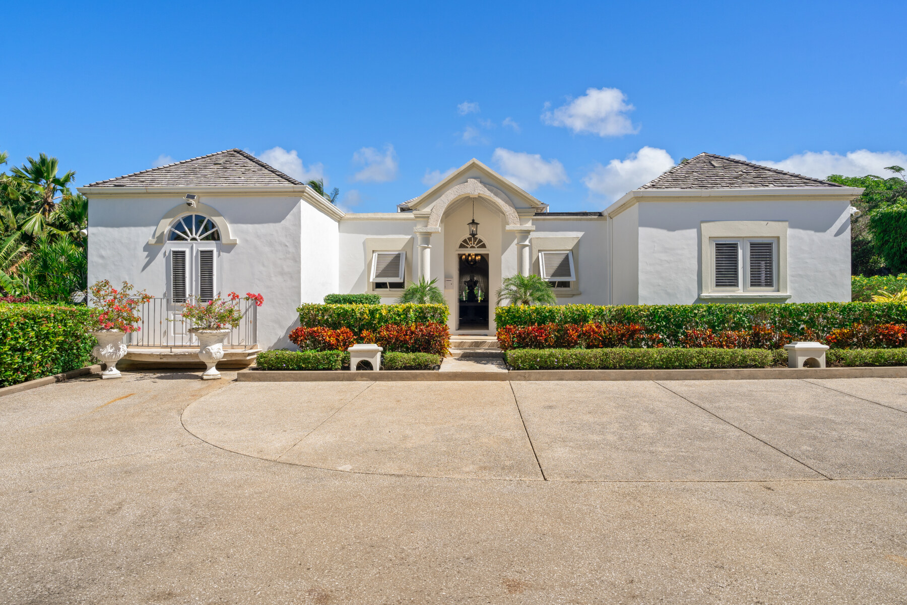 Ixora Royal Westmoreland outdoor entry view