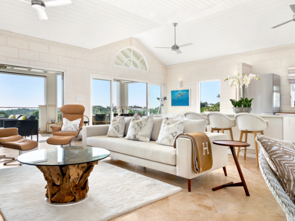 Mahogany Heights No.1 02 Great Room 02