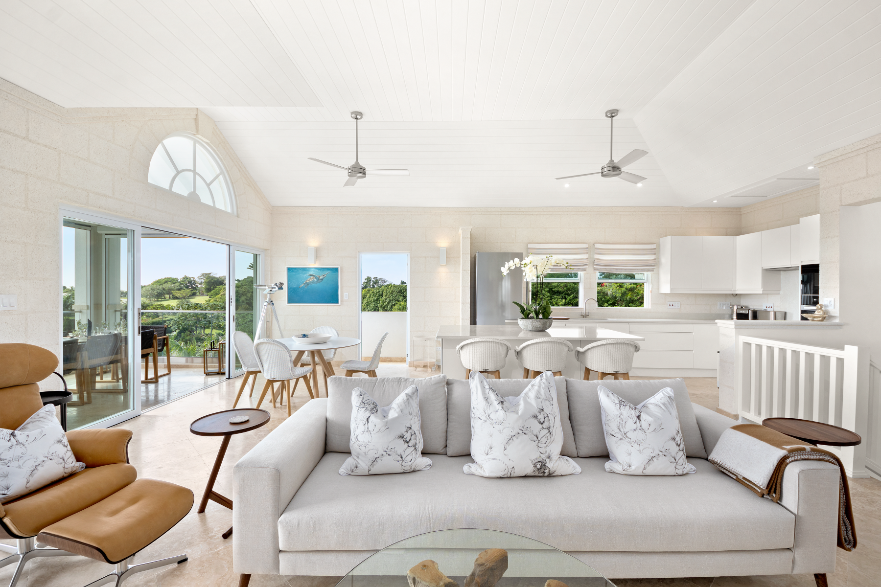 Mahogany Heights No.1 04 Great Room 04