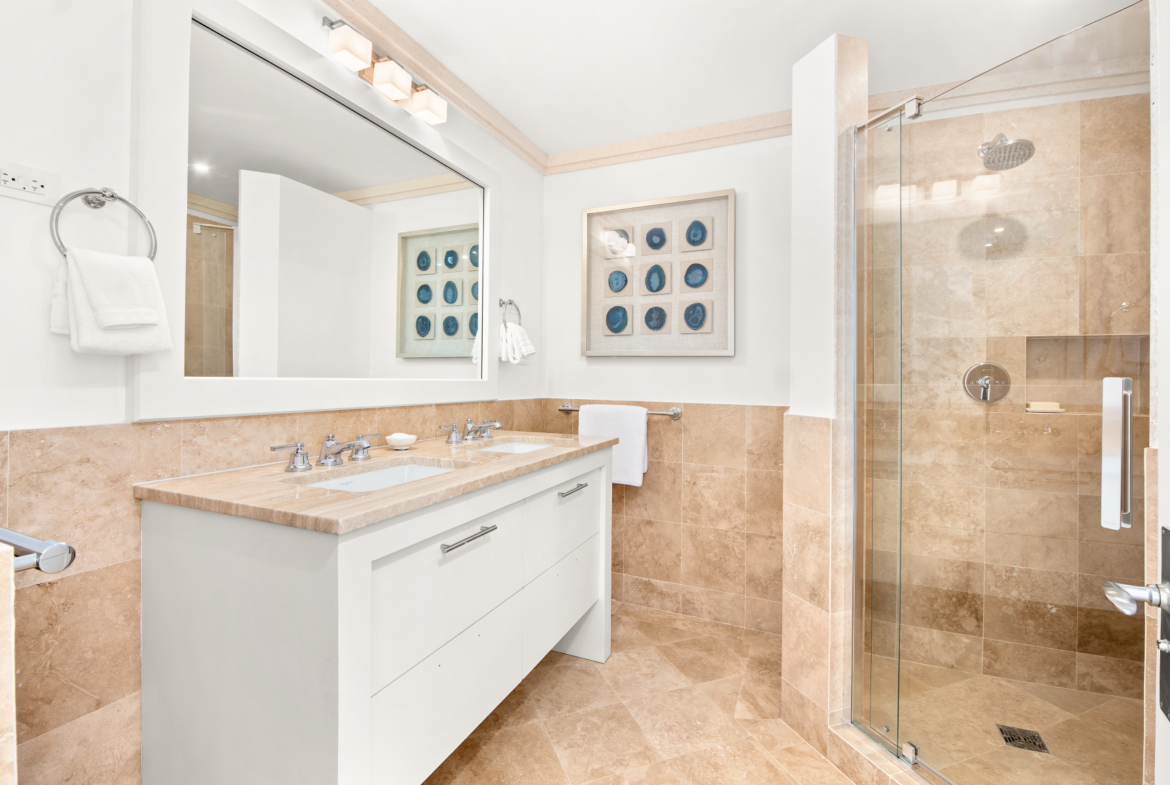 Mahogany Heights No.1 19 Bathroom 02
