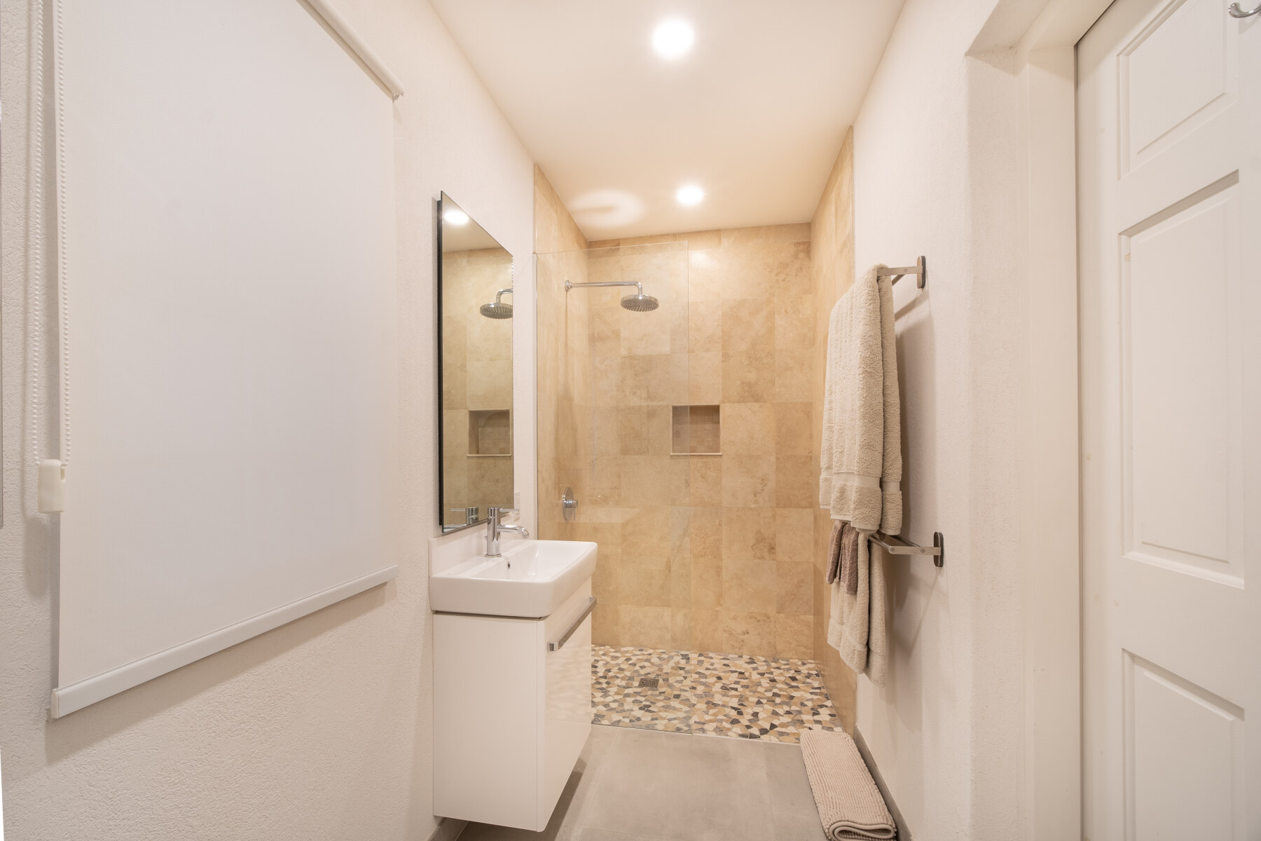 Palm Tree Villa Bathroom 3