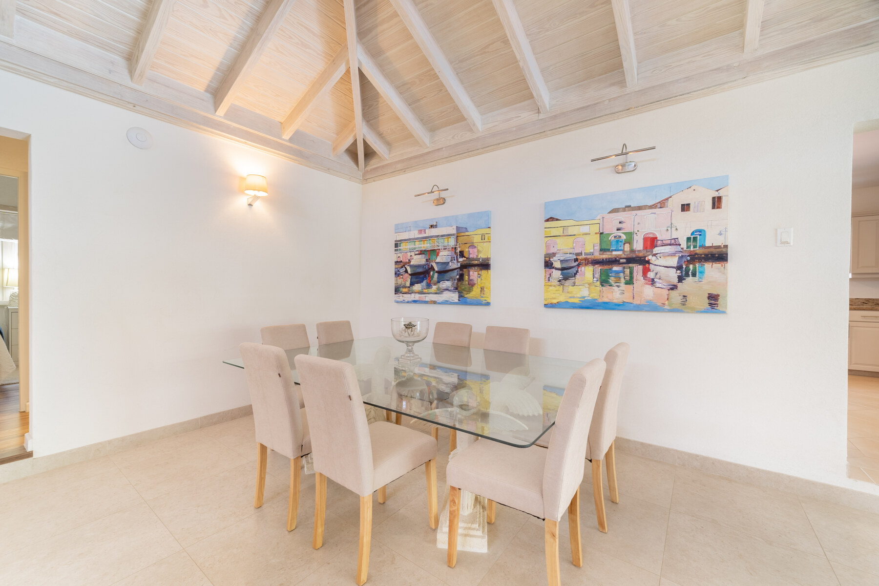 Palm Tree Villa Dinning area