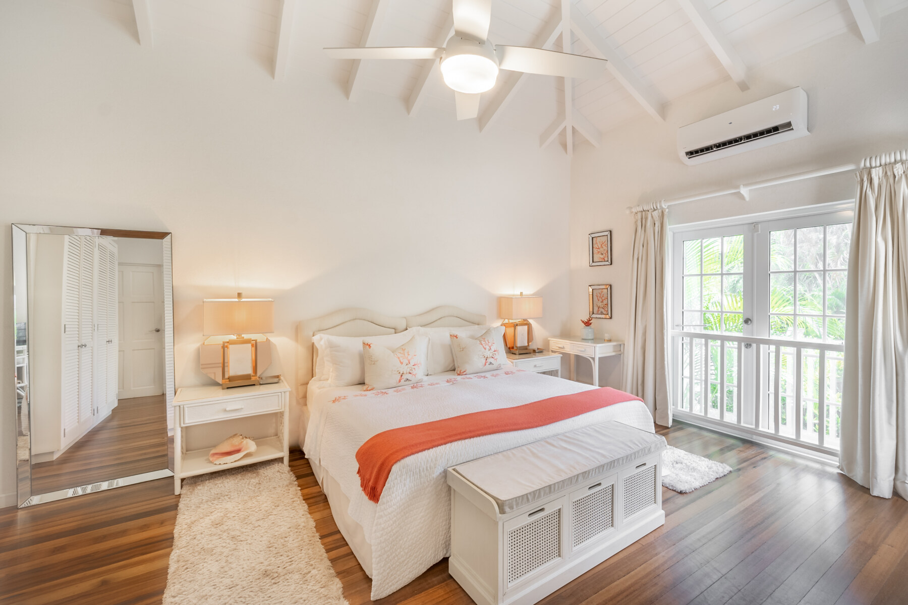 Palm Tree Villa Master Bedroom