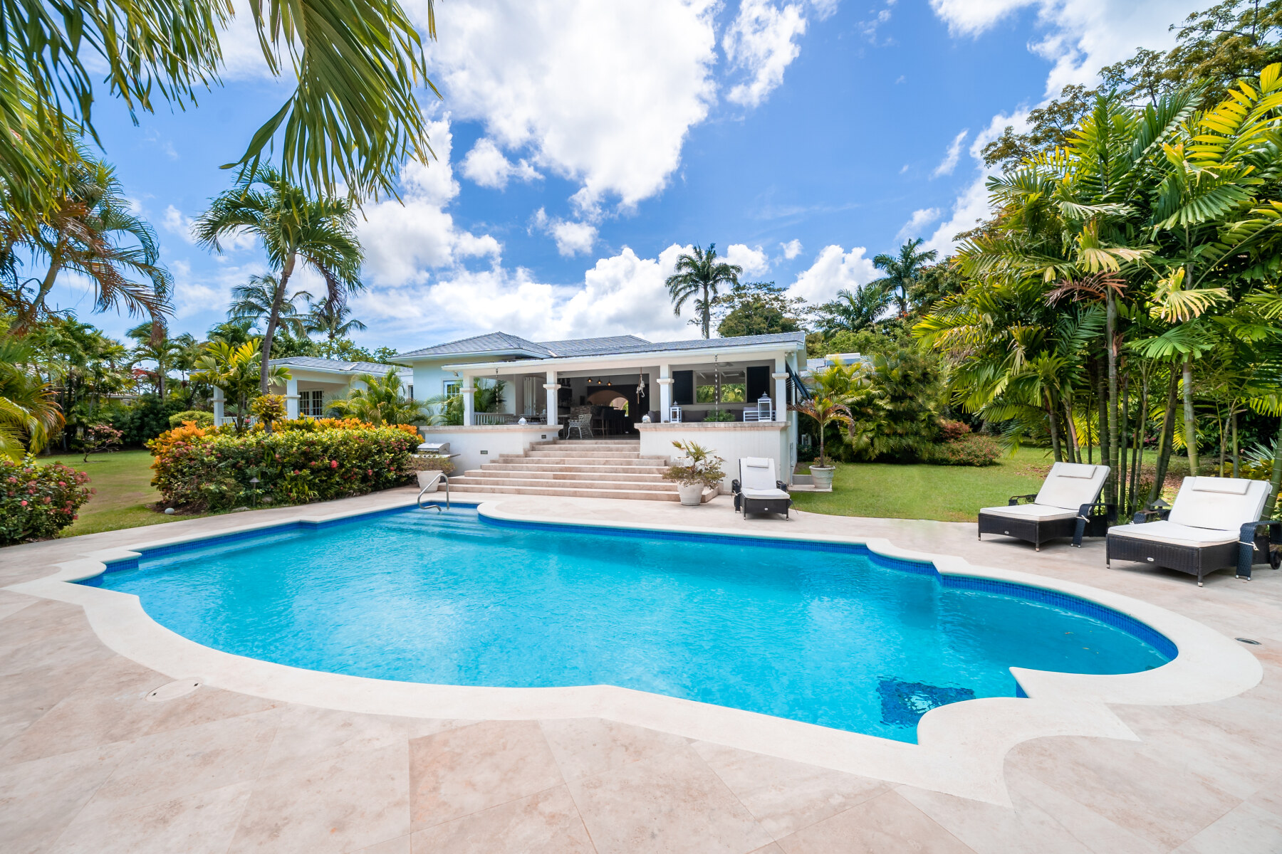 Palm Tree Villa Pool