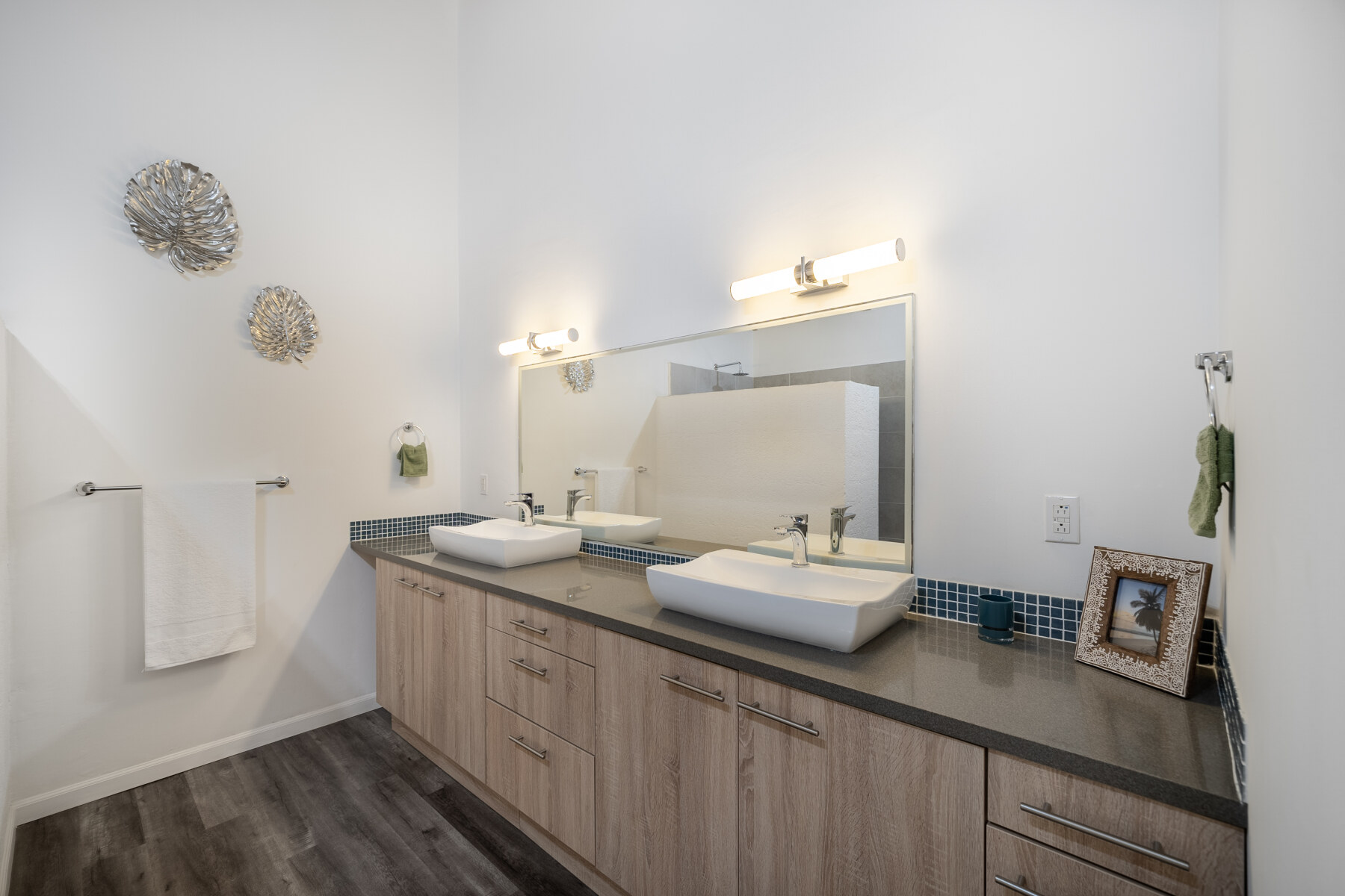 Porters Porters Gate 19 Master bathroom