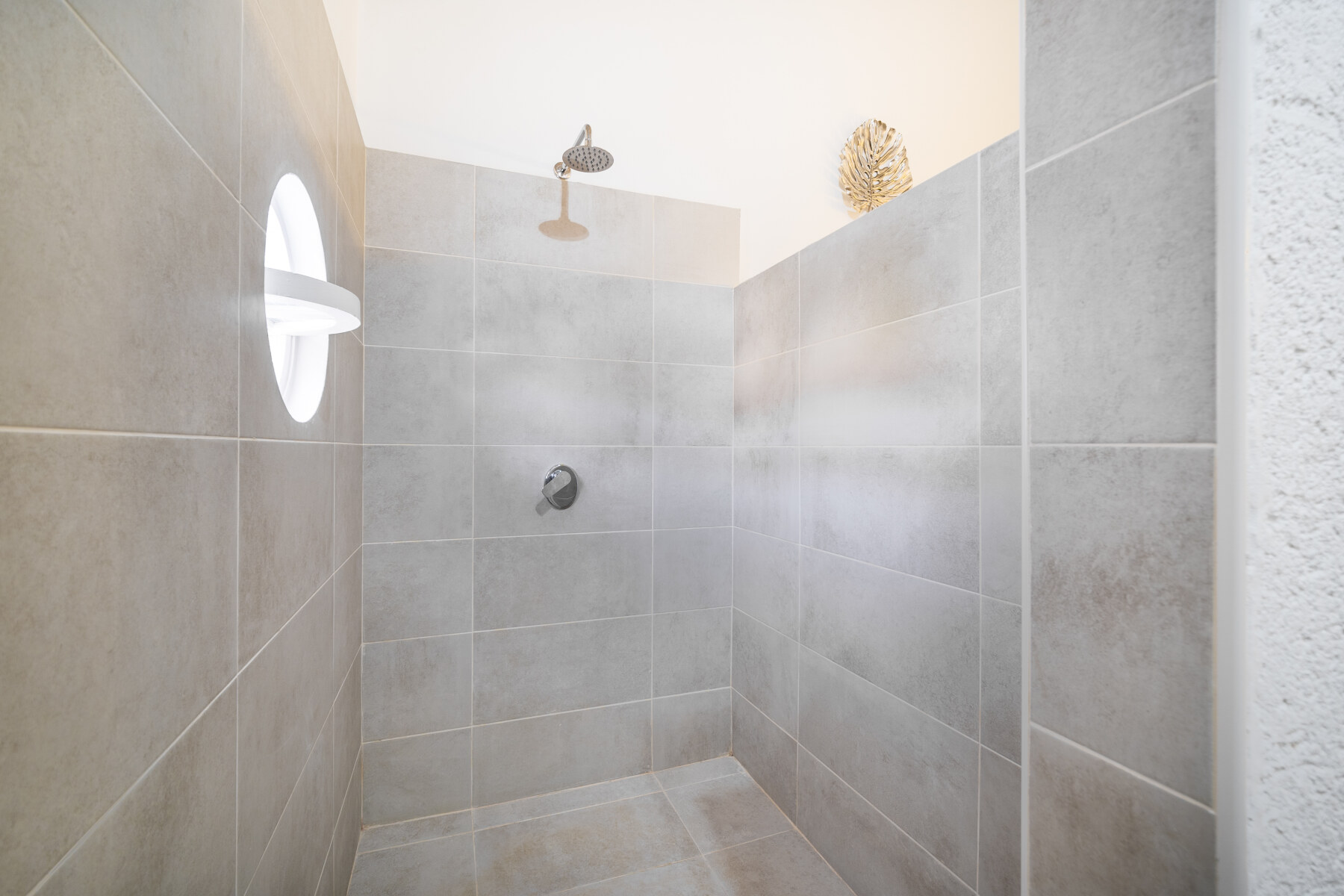 Porters Porters Gate 19 Shower