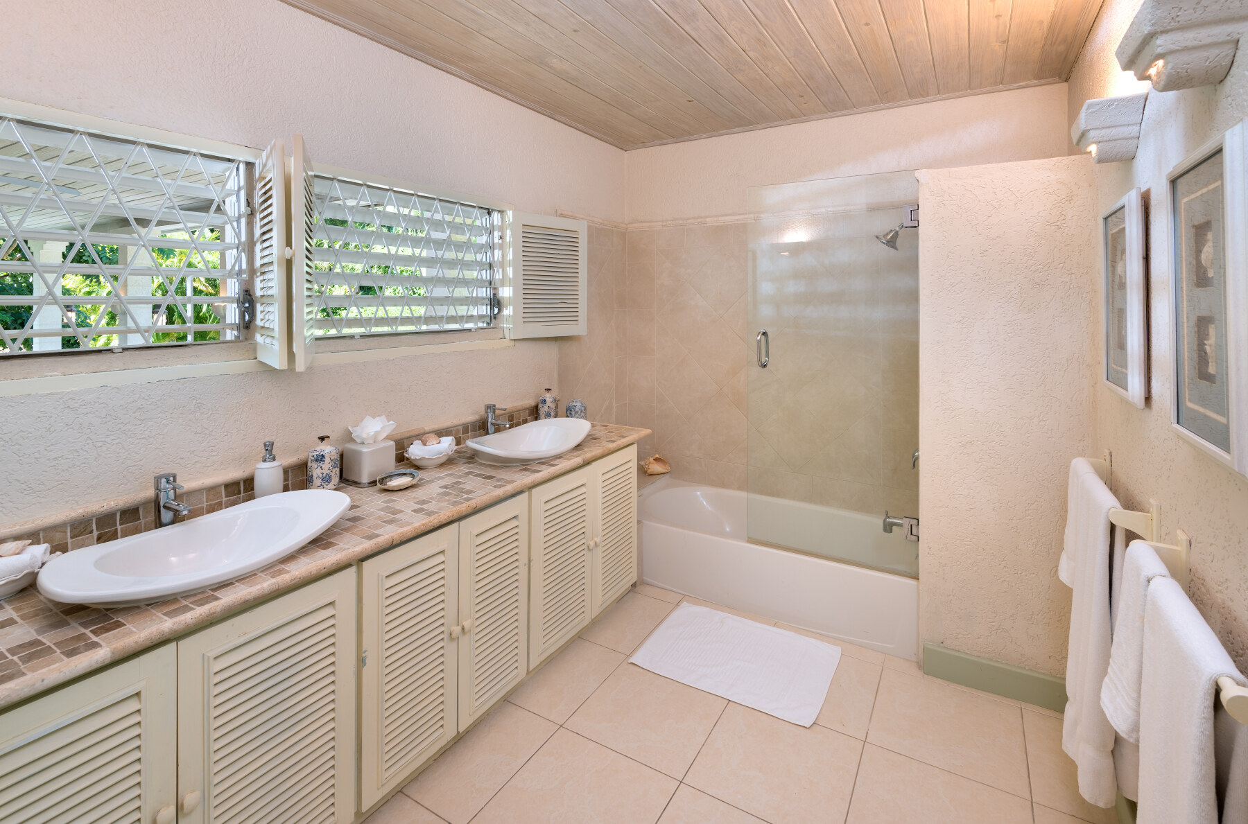 Sandy Lane Anchorage bathroom 2