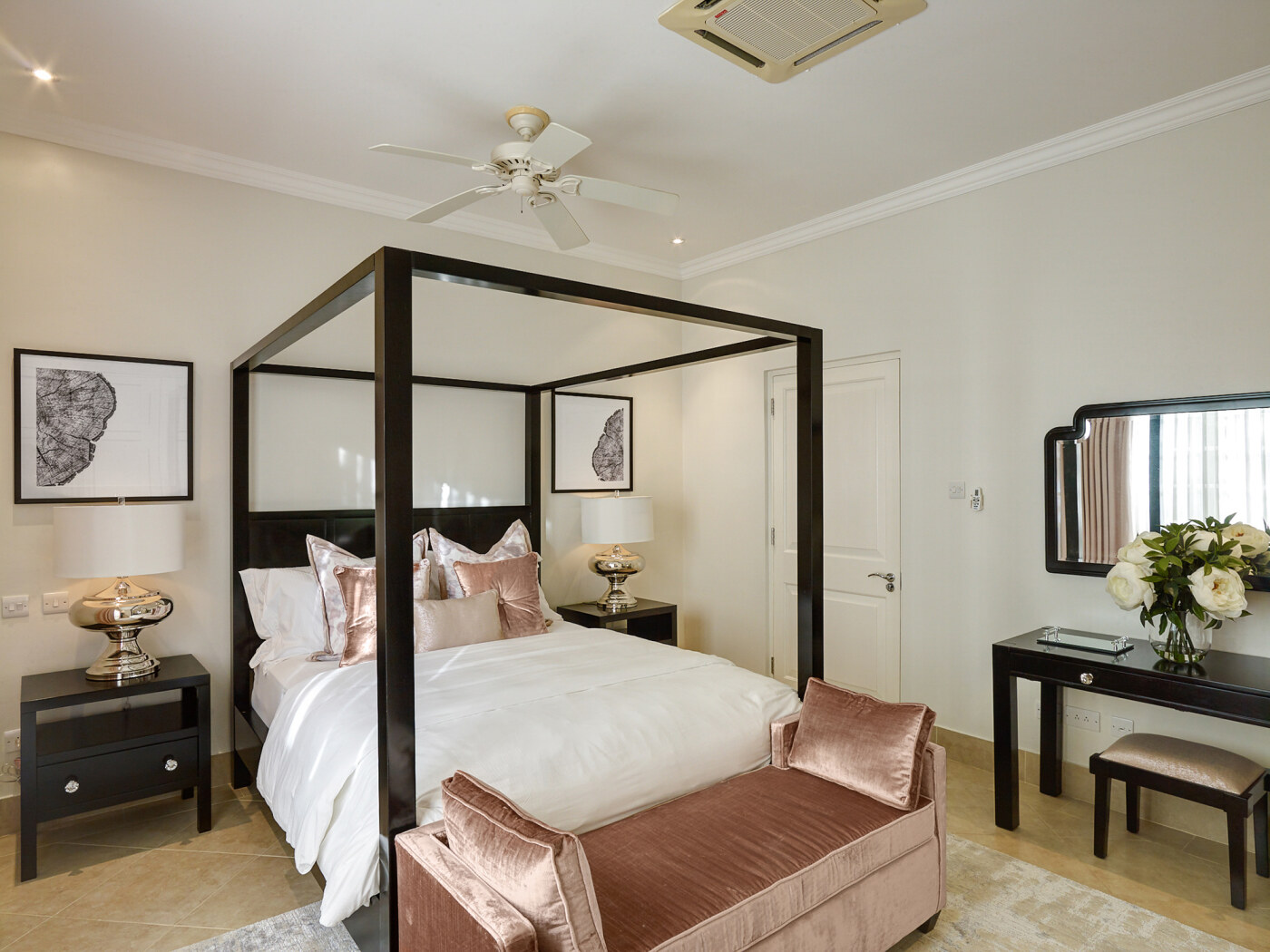 Westland Heights Cool Winds Queen Suite 1