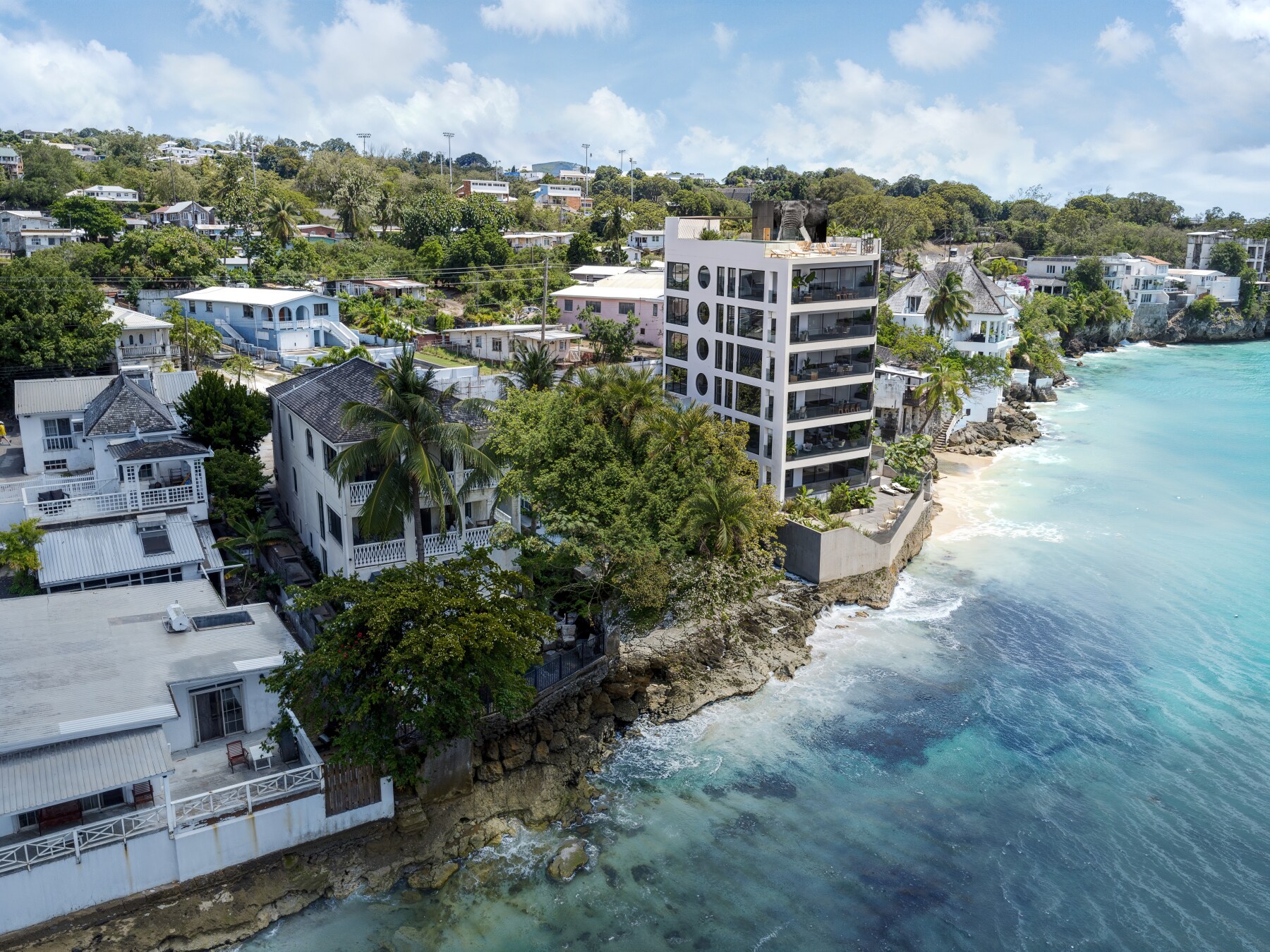 4 Dolce Vita View of Building and coastline from the Ocean