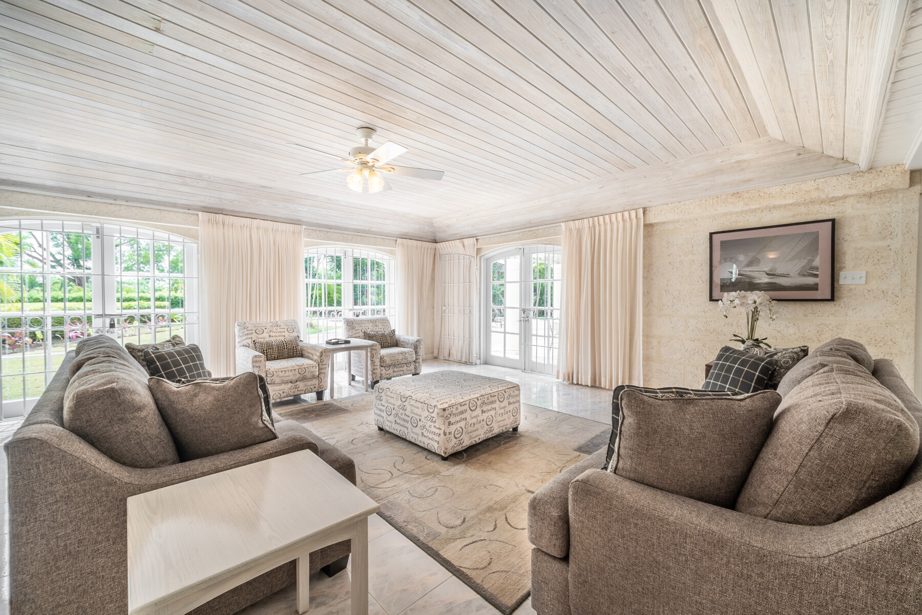 Sandy Lane Franklins House living room 2 (1)