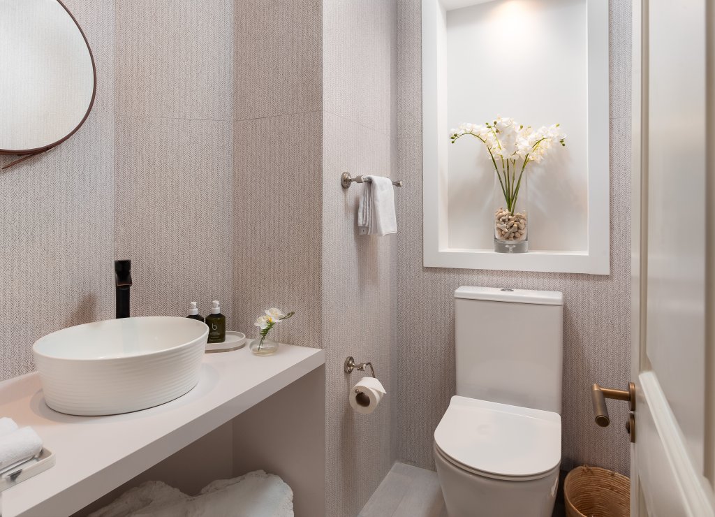 sandy cove 203 beachfront barbados ensuite bathroom fittings