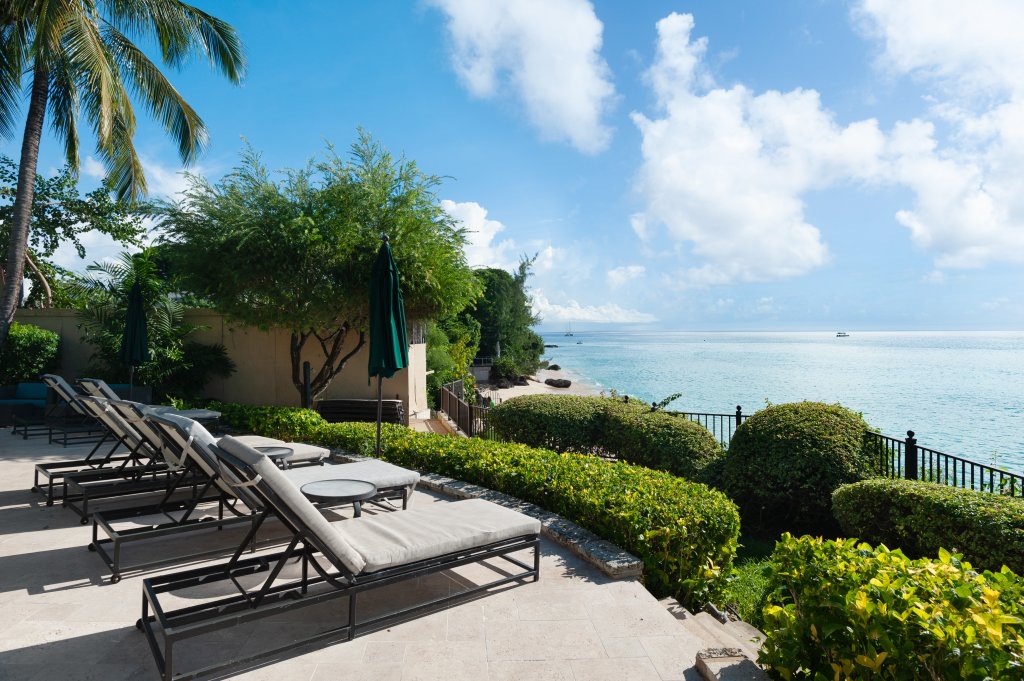 sandy cove 203 beachfront barbados sunloungers seaview
