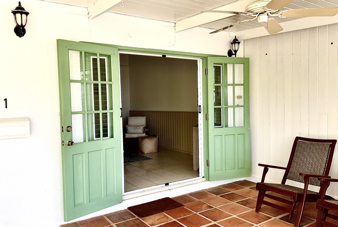 Glitter Bay 2 Terrace apartment 1 front door