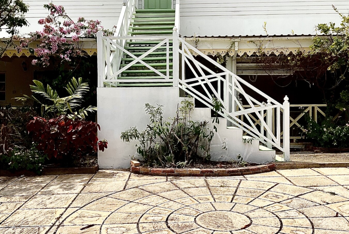 Glitter Bay 2 Terrace front elevation